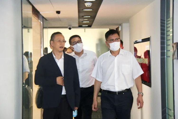 新澳门今晚开奖结果开奖记录和律师收同案相反判决与同一律所为同案犯辩护