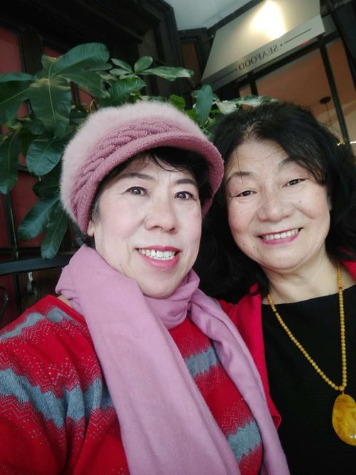 澳门管家婆100%精准香港和老师从舞台坠落与老师从舞台坠落视频