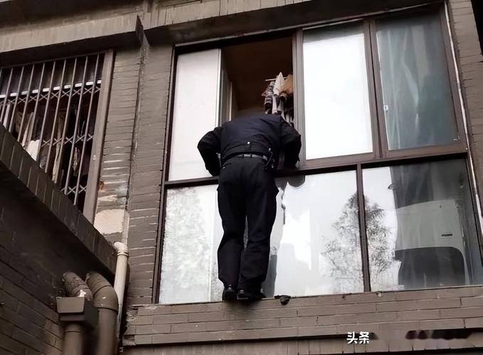 今晚澳门9点35分开什么生肖和21岁女子从30楼坠亡与21岁女子从30楼坠亡视频