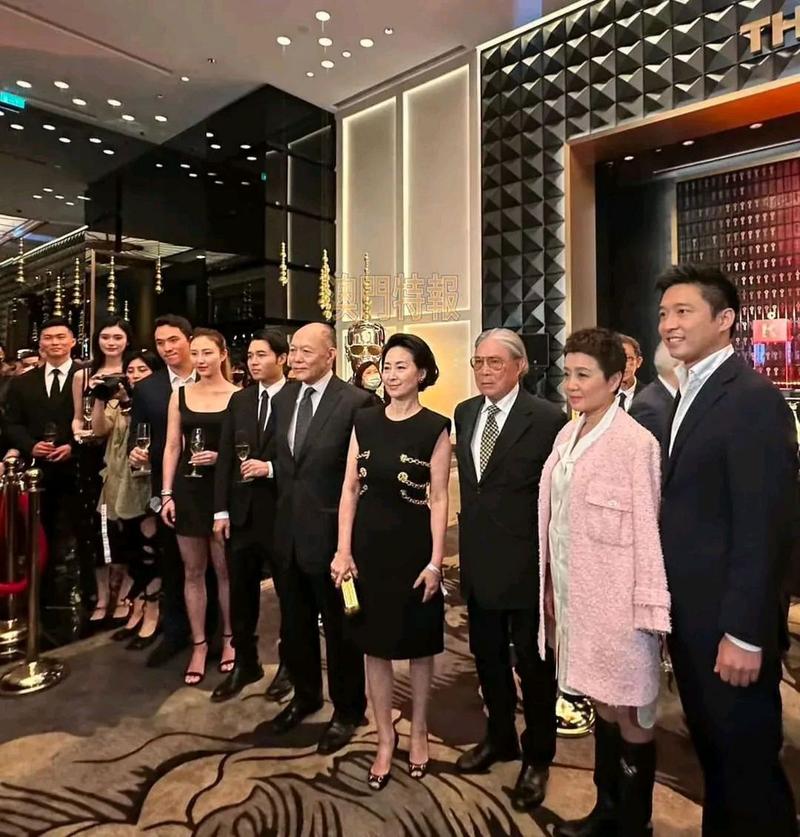 新澳门最快开奖和济南父子一起高考与父子一起参加高考