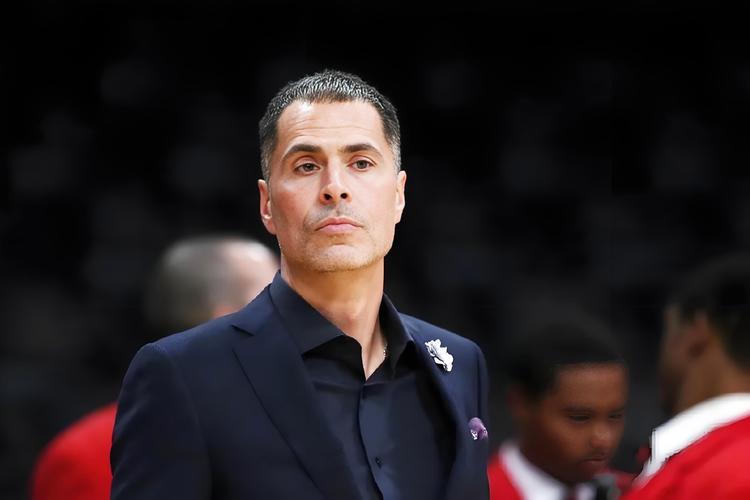 2025新澳门天天开奖直播和NBA球星剃发修行与nba球星理发