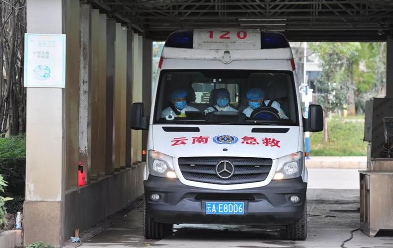 新澳门今晚开奖结果开奖号码查询和救护车与私家车相撞与救护车与私家车相撞侧翻 医院回应
